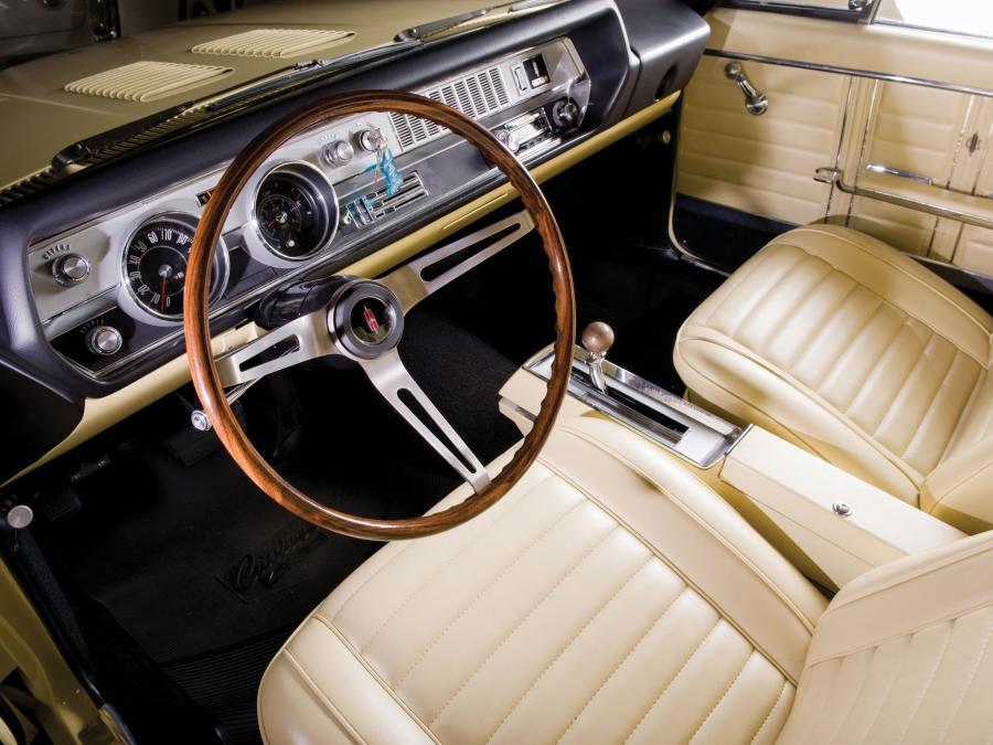  Oldsmobile Cutlass 442 Convertible 1967 года  (фото 10 из 14)